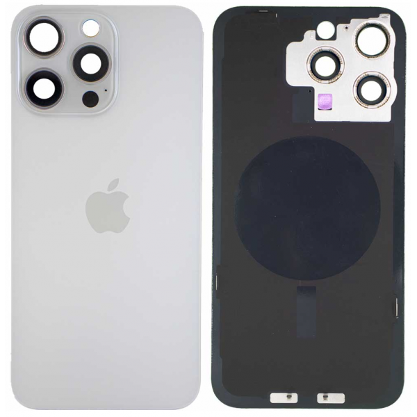 TAPA IPHONE 15 PRO CON ACCESORIOS