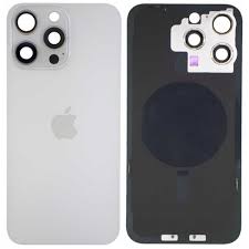 TAPA IPHONE 15 PRO MAX CON ACCESORIOS